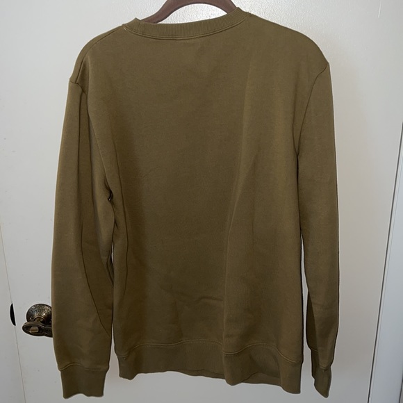 H&M Graphic Crew Neck - Picture 3 of 3